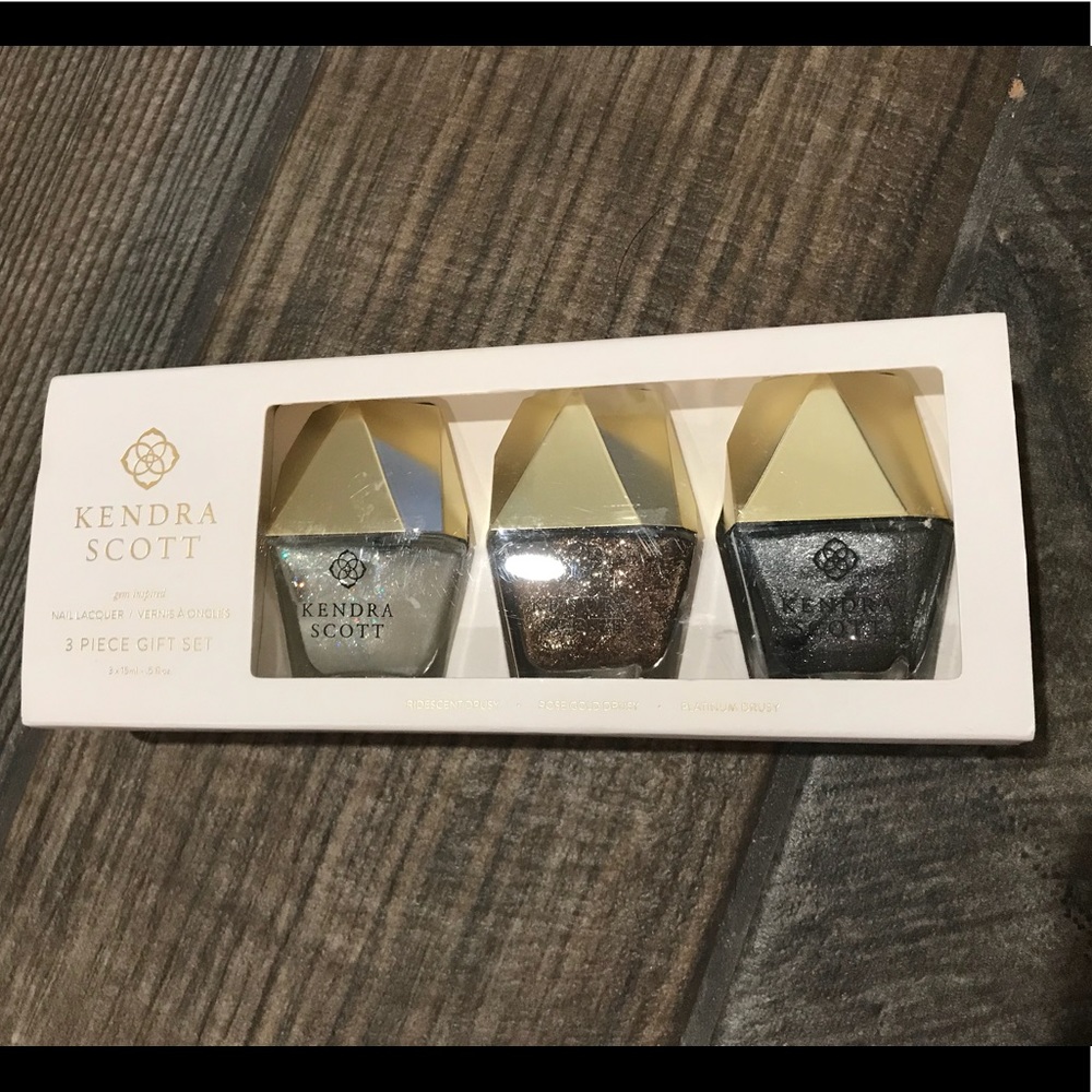 Kendra Scott nail polish set